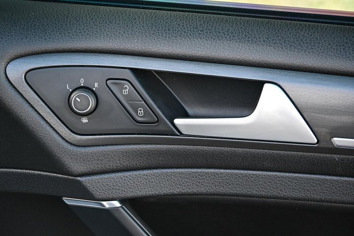 2017 Volkswagen Golf GTI Performance Edition 1