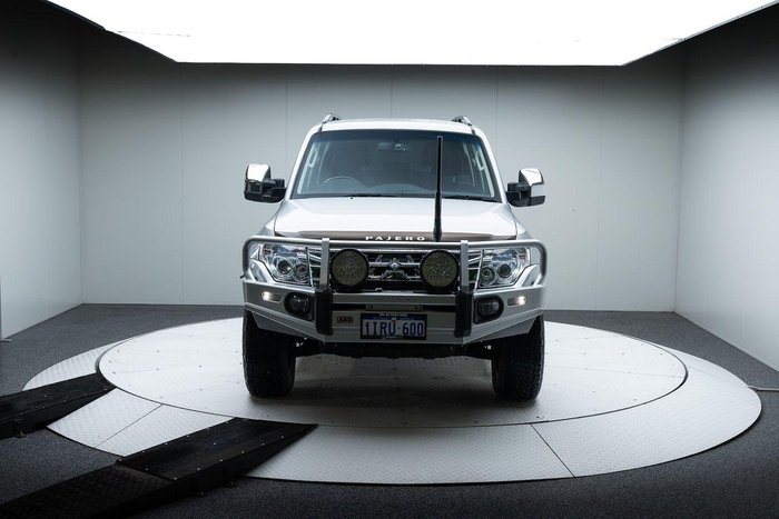 2021 Mitsubishi Pajero GLX