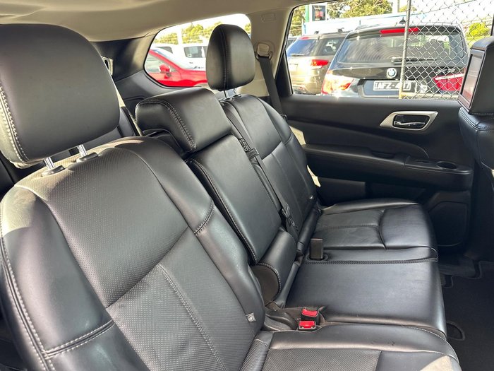 2017 Nissan Pathfinder Ti