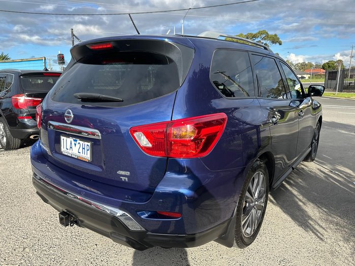 2017 Nissan Pathfinder Ti