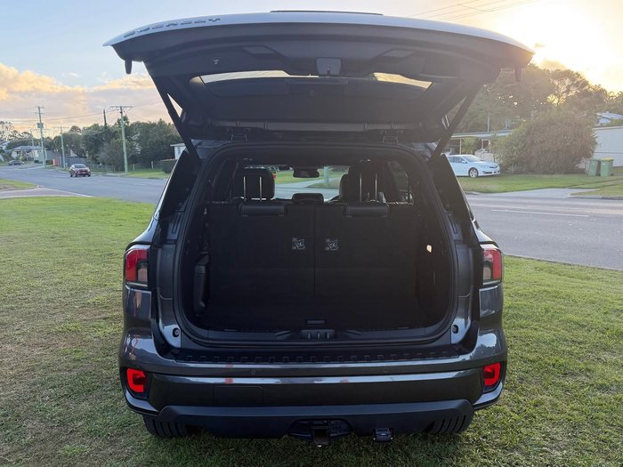 2024 Ford Everest Platinum