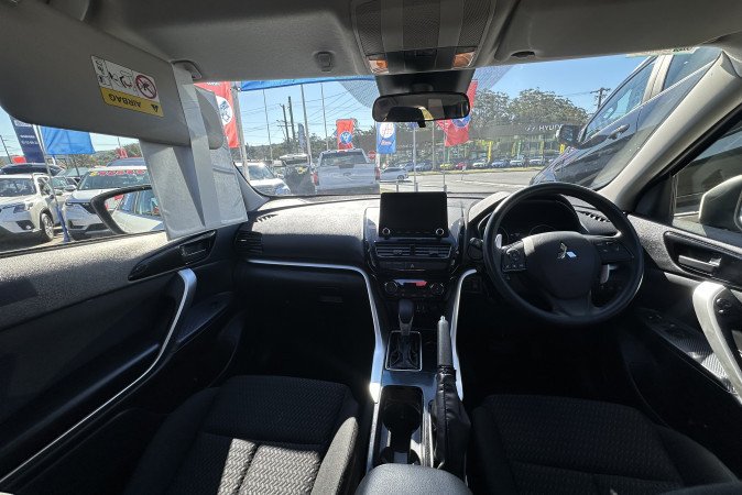 2024 MITSUBISHI ECLIPSE CROSS LS (2WD)