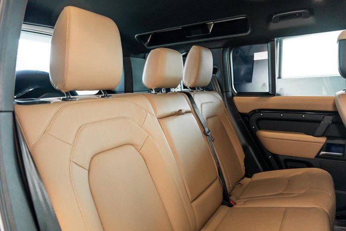 2025 Land Rover Defender 110 D350 X-Dynamic HSE