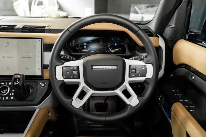 2025 Land Rover Defender 110 D350 X-Dynamic HSE