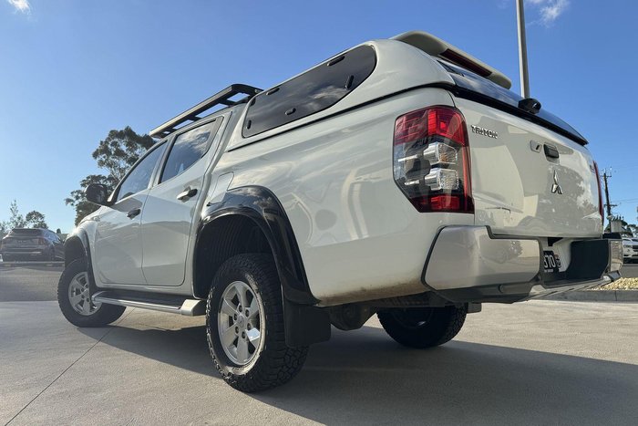 2019 Mitsubishi Triton GLX+