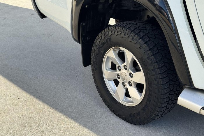 2019 Mitsubishi Triton GLX+