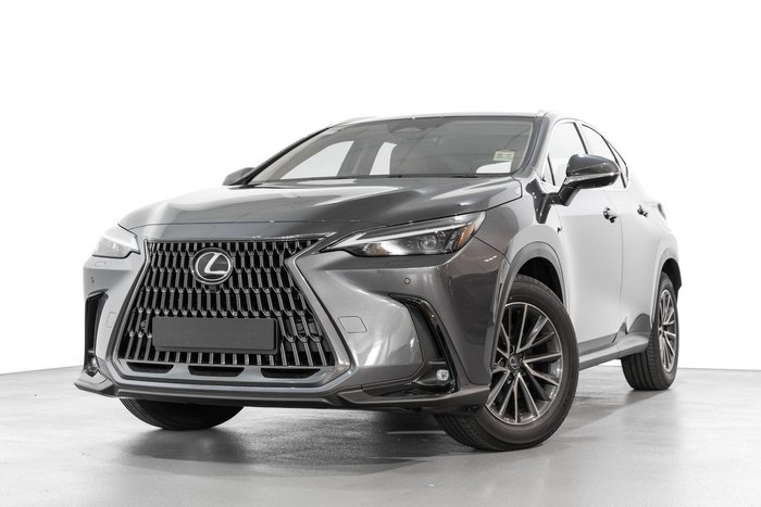 2026 Lexus NX 450h+ Luxury