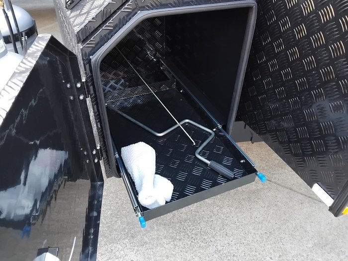 2026 Cadillac RV Ourea Royal Plus King Bed Double Bunk Victron Package
