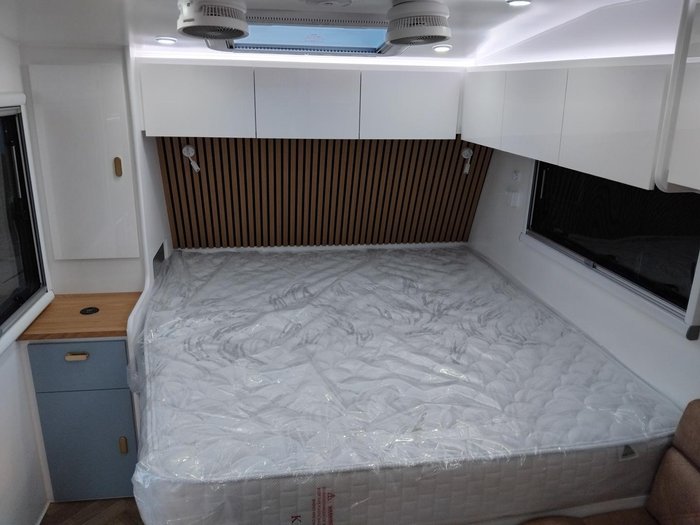 2026 Cadillac RV Ourea Royal Plus King Bed Double Bunk Victron Package