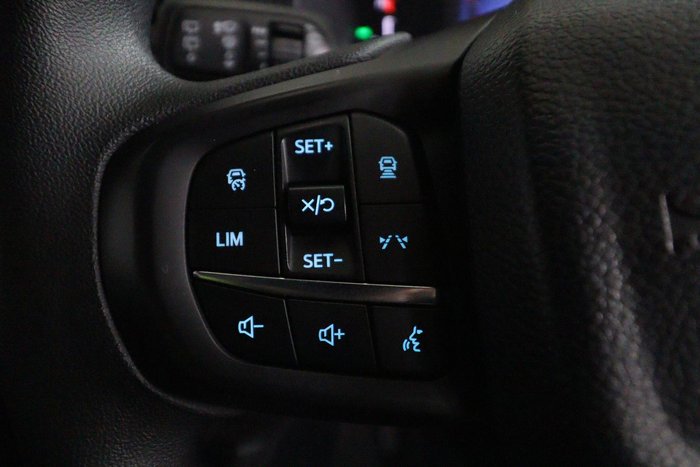 2025 Ford Everest Ambiente