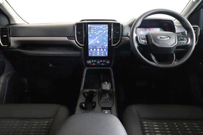 2025 Ford Everest Ambiente
