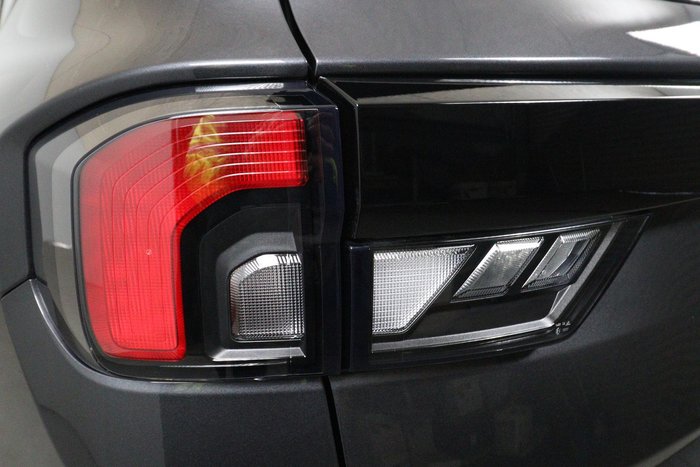 2025 Ford Everest Ambiente