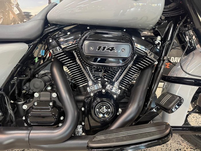 2025 Harley-Davidson Road King Special 114 (FLHRXS)