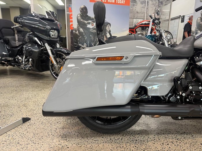 2025 Harley-Davidson Road King Special 114 (FLHRXS)