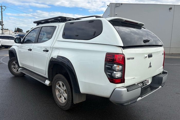 2019 Mitsubishi Triton GLX+