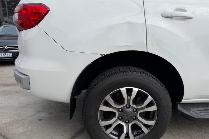 2016 Ford Everest