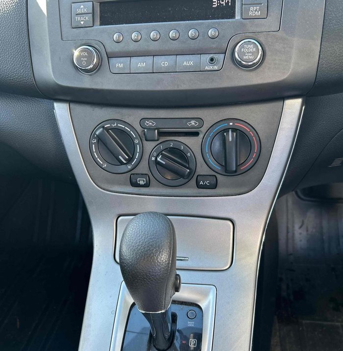 2012 Nissan Pulsar ST