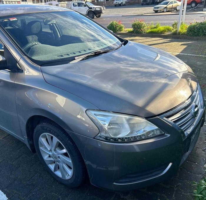 2012 Nissan Pulsar ST