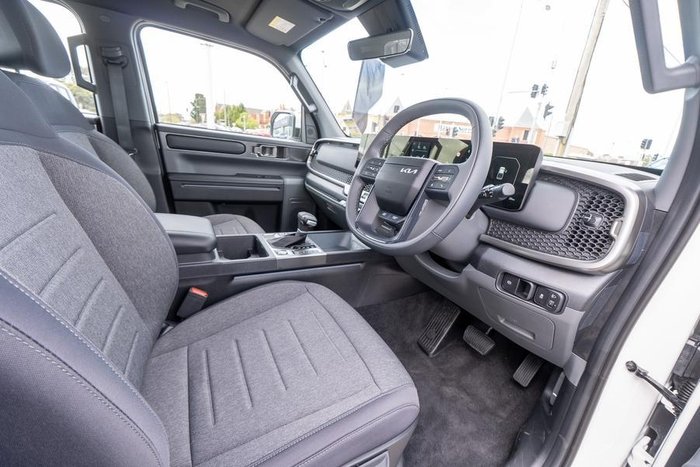 2025 Kia Tasman S