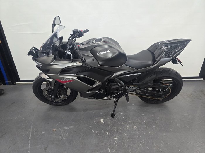 2022 Kawasaki NINJA 650L Black