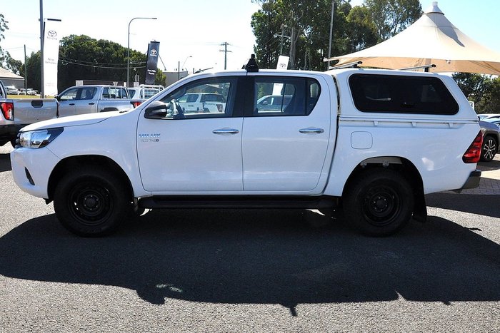 2017 Toyota Hilux SR
