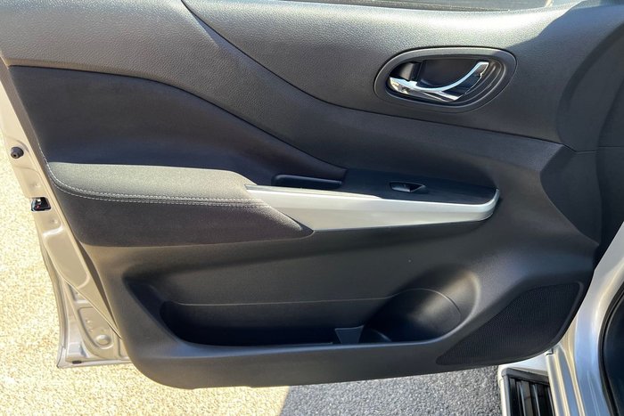 2020 Nissan Navara ST