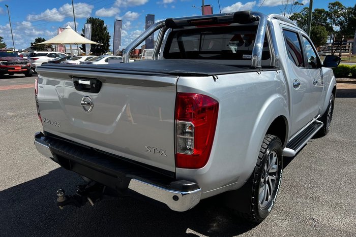 2020 Nissan Navara ST