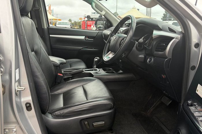 2021 Toyota Hilux SR5
