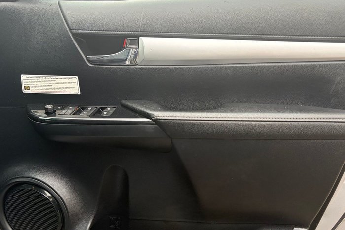 2021 Toyota Hilux SR5