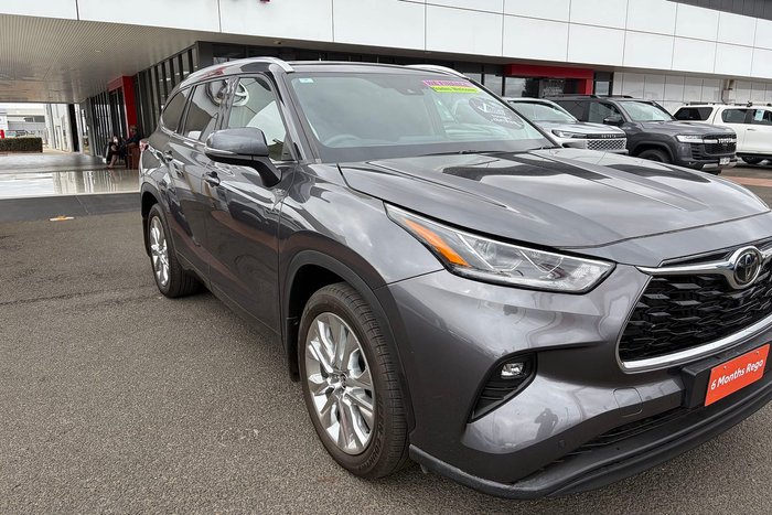 2021 Toyota Kluger Grande