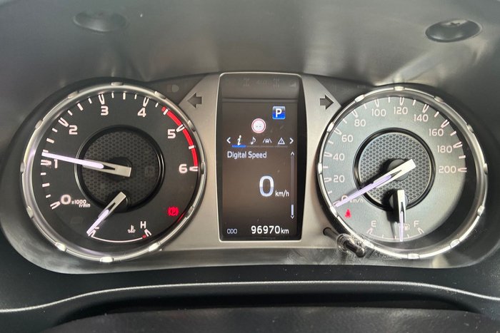2023 Toyota Hilux SR