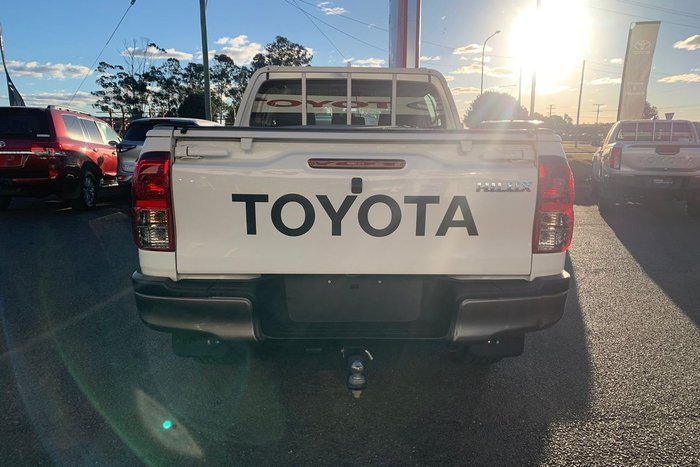 2023 Toyota Hilux SR