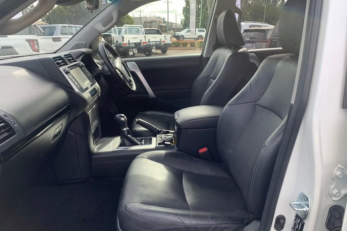 2017 Toyota Landcruiser PRADO GXL (4x4)