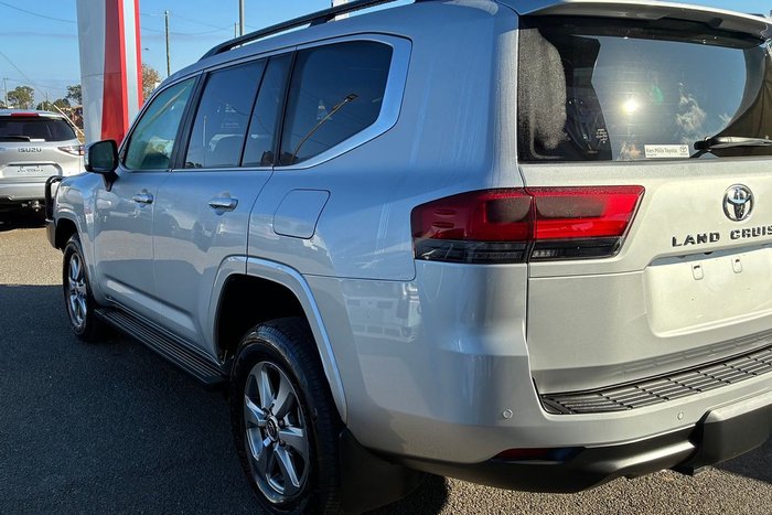 2023 Toyota Landcruiser VX