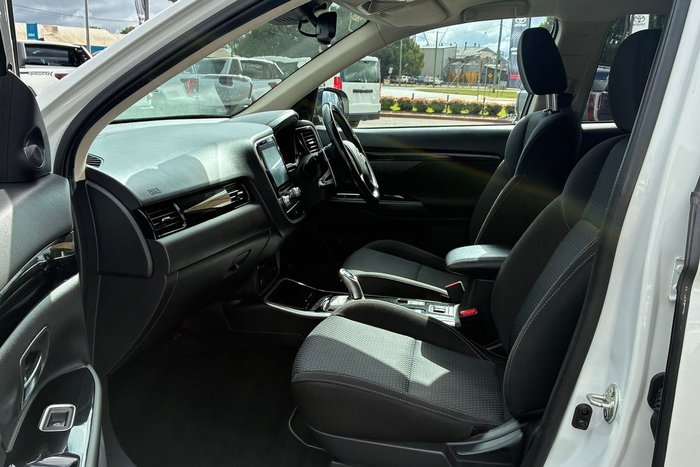 2021 Mitsubishi Outlander PHEV ES