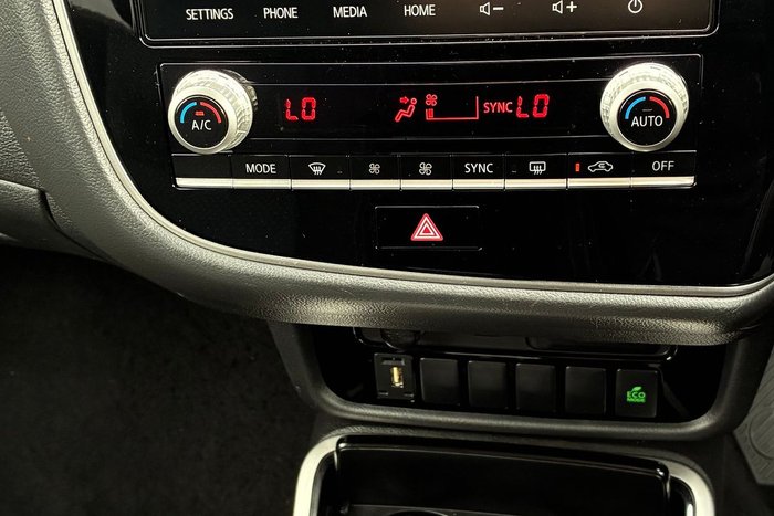 2021 Mitsubishi Outlander PHEV ES