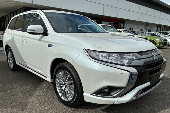 2021 Mitsubishi Outlander PHEV ES