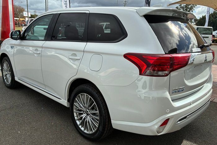 2021 Mitsubishi Outlander PHEV ES