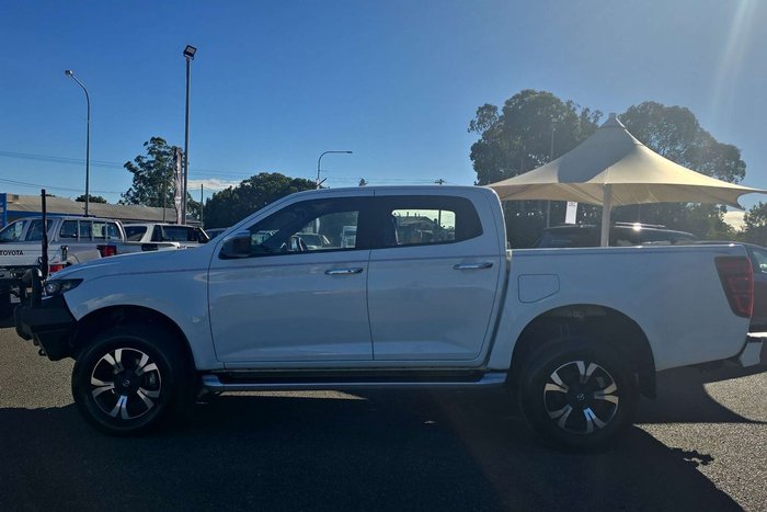 2024 Mazda BT-50 GT