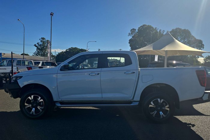 2024 Mazda BT-50 GT