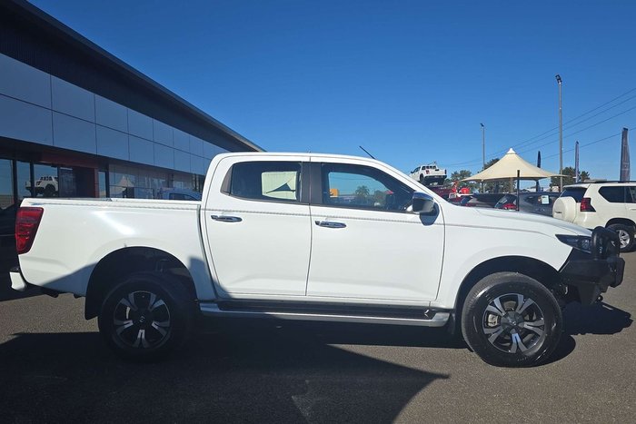 2024 Mazda BT-50 GT
