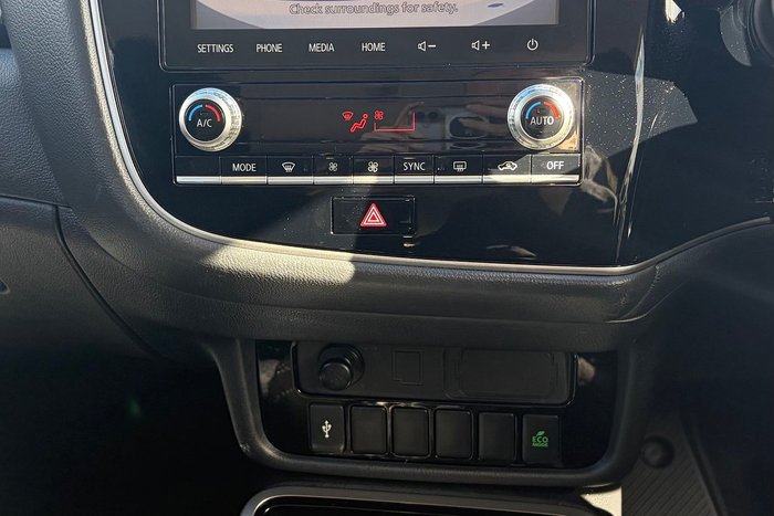 2021 Mitsubishi Outlander ES