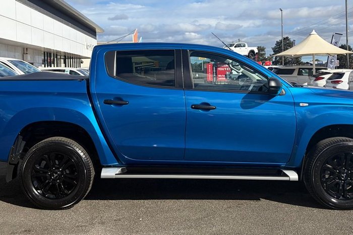 2022 Mitsubishi Triton GLX-R