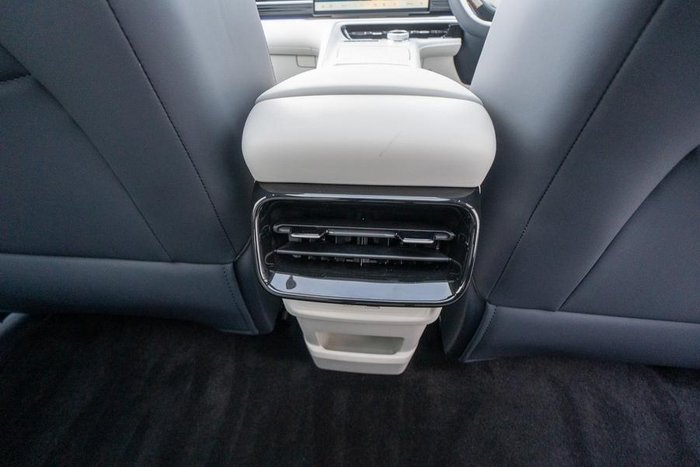 2026 Geely Starray EM-i Inspire