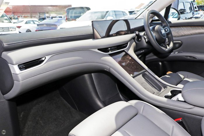 2026 MG IM6 Premium S12L MY25 Athena White