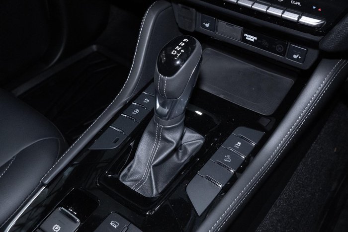 2025 Isuzu MU-X LS-T