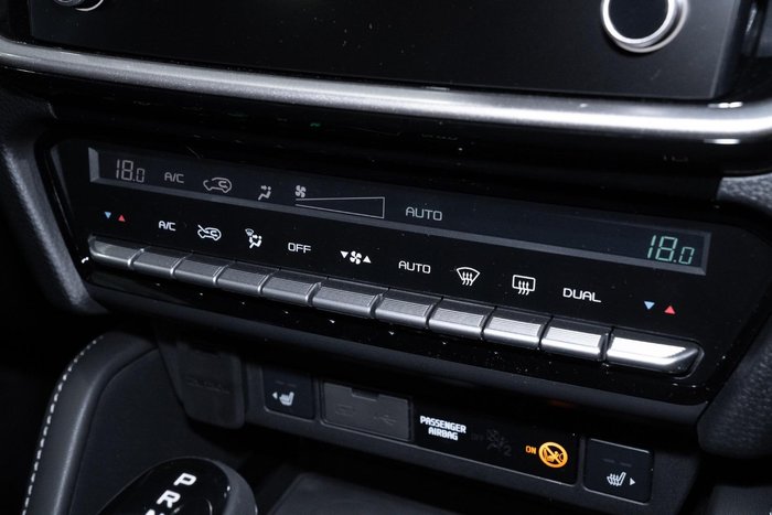 2025 Isuzu MU-X LS-T