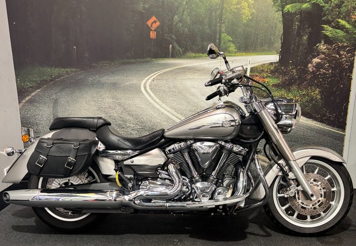 2013 Yamaha XV1900A Silver