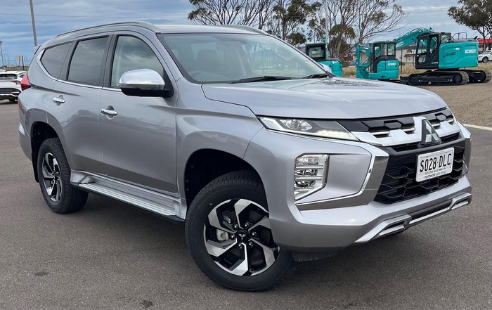 2024 Mitsubishi Pajero Sport GLS