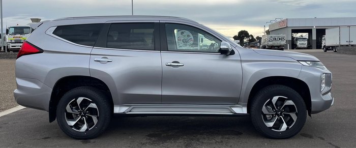 2024 Mitsubishi Pajero Sport GLS
